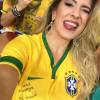 Neymar autografou camisa da Seleção Brasileira de Lorena Improta: 'Para Lorena com muito carinho'