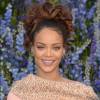 Rihanna costuma prestigiar eventos do mundo fashion, como a Semana de Moda de Paris