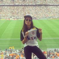 Thaila Ayala vai ao estádio e celebra vitória do Corinthians: 'Só me dá alegria'