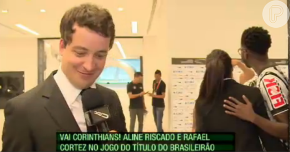 Aline Riscado conferiu o hexacampeonato brasileiro do Corinthians acompanhada de Rafael Cortez