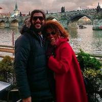 Sheron Menezzes curte férias na Europa com o noivo, Saulo Bernard: 'Que viagem!'