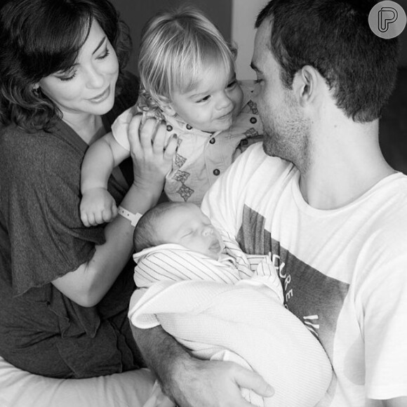 Atriz já compartilhou foto com o marido, quando Antonio era recém-nascido
