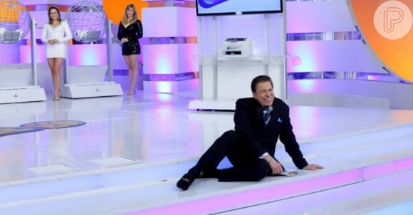 Silvio Santos caiu durante sorteio da Tele Sena, no ano passado