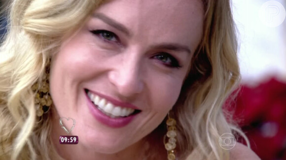 Angélica se emociona com declaração apaixonada do marido, Luciano Huck, no programa 'Mais Você' desta sexta-feira, 27 de novembro de 2015