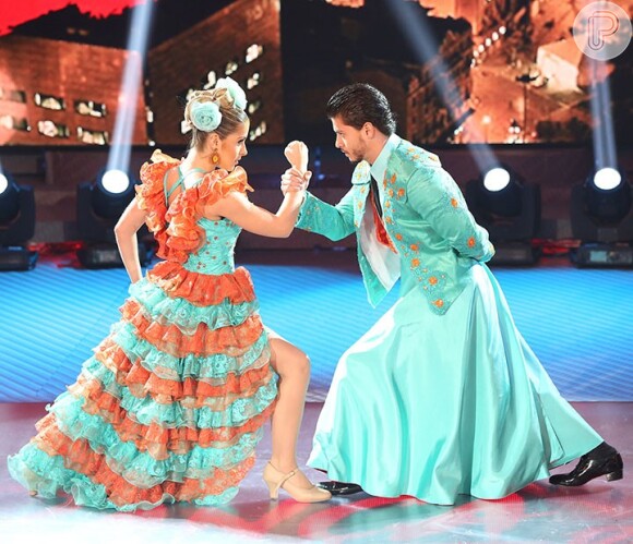 Arthur Aguiar e Sullem Marimoto ficaram na segunda colocação no 'Dança dos Famosos' deste domingo (29)