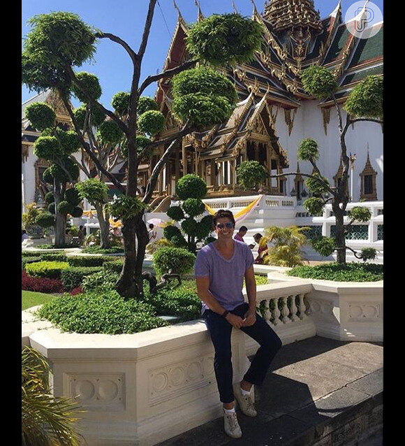 Na manhã desta segunda-feira, 30 de novembro de 2015, Gianecchini já aproveitou para conhecer alguns pontos turísticos de Bangkok, como o Grand Palace