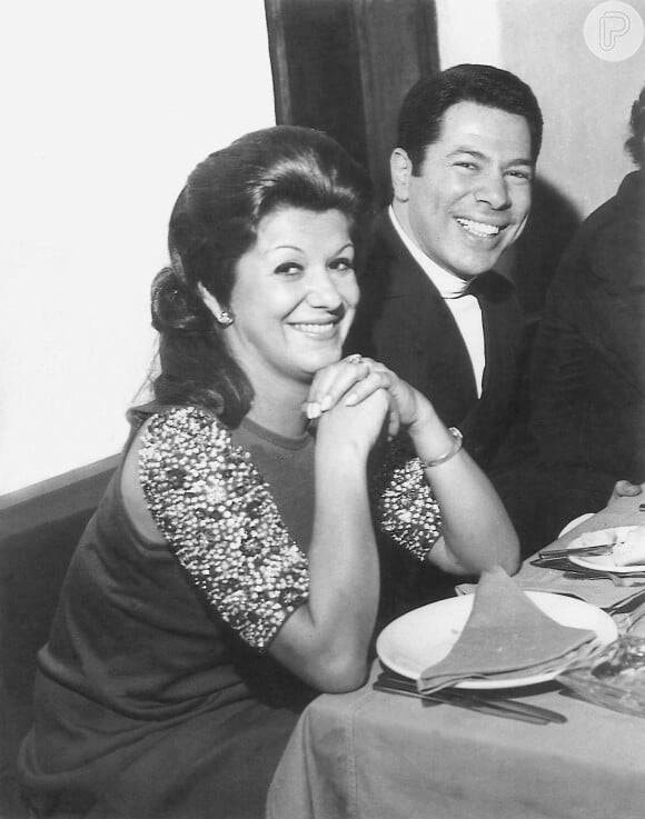 Silvio Santos foi casado com Maria Aparecida, morta vítima de câncer em 1977