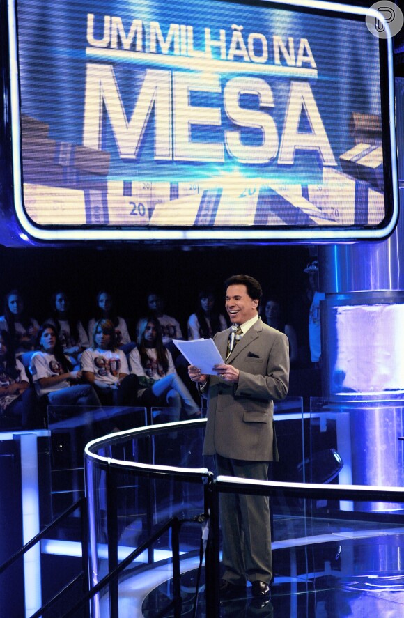 Silvio Santos comandou o programa 'Um Milhão na Mesa' (2010)