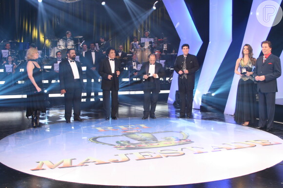 Silvio Santos reuniu cantores que já fizeram sucesso no programa 'Rei Majestade' (2006)