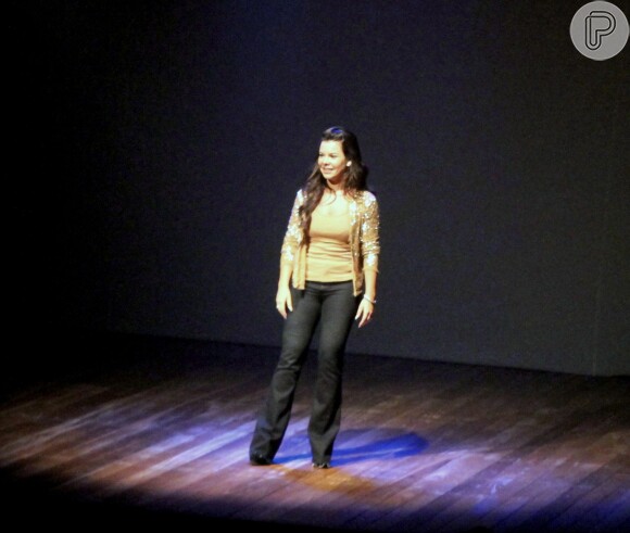 Fernanda Souza recebeu Thiaguinho e Rafael Zulu em sua peça, no Rio de Janeiro, nesta quinta-feira, 3 de dezembro de 2015