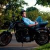 Joaquim Lopes é apaixonado por moto e diz que Paolla Oliveira gosta de andar com ele no veículo. O ator deu entrevista à revista 'Contigo!' de 20 de agosto de 2013