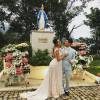 A cerimônia aconteceu na parte externa da Igreja de São Francisco Xavier, em Niterói, no Rio de Janeiro, onde fizeram cursos de noivos