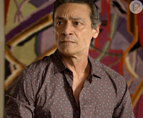 Bento (Luis Carlos Vasconcelos) concorda em fazer o exame de DNA, na novela 'Além do Tempo'