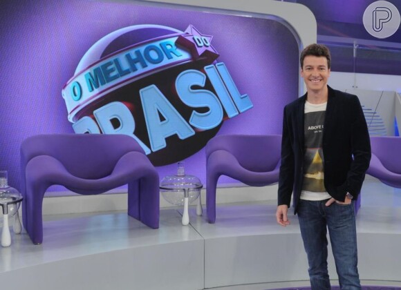 Rodrigo Faro é o apresentador do 'Melhor do Brasil' que começou a ser apresentado aos domingos após a saída de Gugu da TV Record