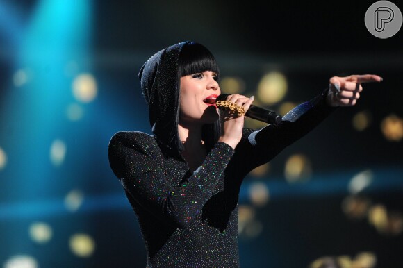 Jessie J canta por quase 1h30 e não deixa de fora do setlist sucesso como "Who's Laughing Now?", "Rainbow" e "Sand Up" 