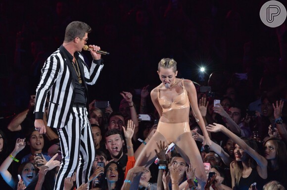 Miley Cyrus fez performance polêmica no VMA 2013