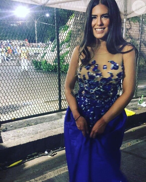 Antonia Morais usou um vestido da grife PatBo para desfilar na Portela, no Carnaval do Rio