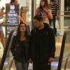 Cleo Pires e Romulo Neto foram flagrados em passeio no shopping várias vezes ao longo do namoro
