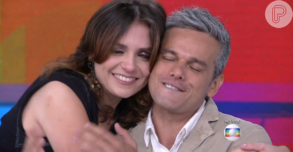 Otaviano Costa e Monica Iozzi se emocionaram na despedida da apresentadora do 'Vídeo Show'