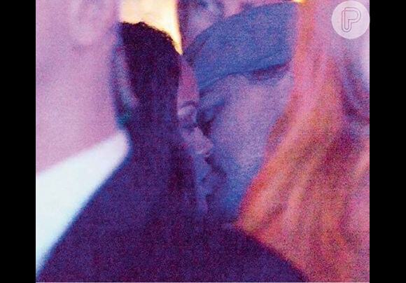 Leonardo DiCaprio foi clicado aos beijos com Rihanna em Paris