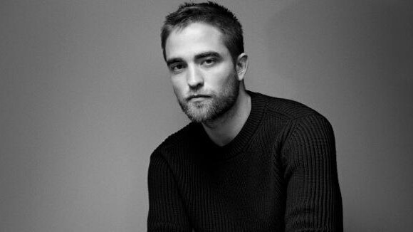 Robert Pattinson apresenta morena como namorada em festa: 'Casal perfeito!'