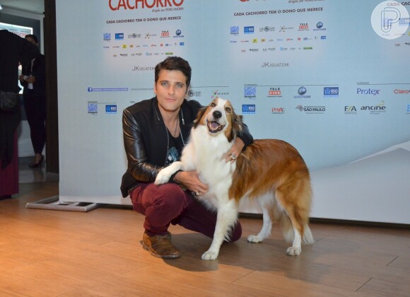 Bruno Gagliasso posa para fotos no lançamento do filme 'Mato Sem Cachorro', no Rio de Janeiro, em 30 de setembro de 2013