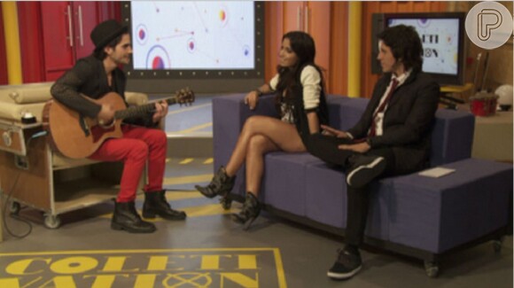 Anitta fez dueto com Fiuk cantando o hit 'Show das Poderosas'