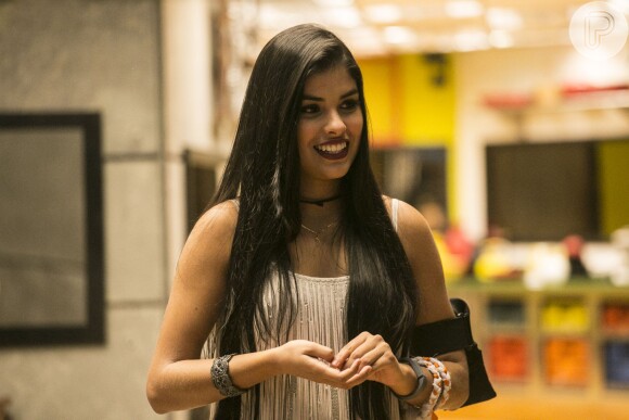 Munik, campeã do 'BBB16', não sabe ainda o destino que dará ao prêmio de R$ 1,5 milhão: 'Vou sentar com os meus pais e ver o que vamos fazer, saber os sonhos deles e ver no que vamos investir'