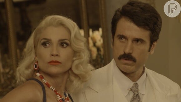 Ernesto (Eriberto Leão) é desmascarado e Sandra (Flávia Alessandra) finge que não sabia do golpe, na novela 'Êta Mundo Bom!'