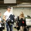 Fergie e Josh Duhamel levam o filho, Axl Jack Duhamel, a uma consulta no pediatra, em Los Angeles, na Califórnia, em 3 de outubro de 2013