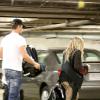 Fergie e Josh Duhamel deixam um centro comercial em Los Angeles