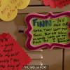 Os personagens de 'Glee' escreveram bilhetes emocionantes de despedida de Finn Hudson (Cory Monteith)