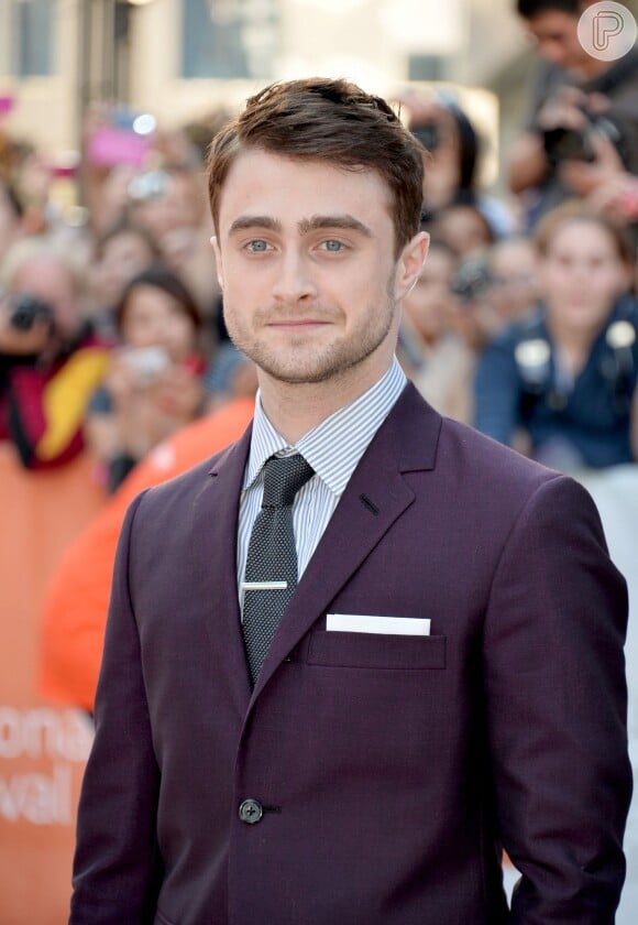 Daniel Radcliffe vive cenas quentes de sexo e beijo gay no filme 'Kill Your Darlings'