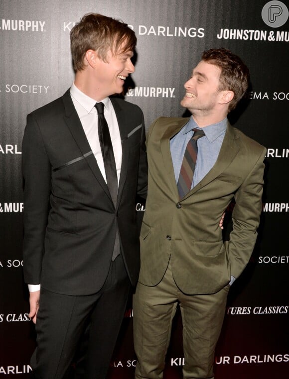 Dane DeHaan e Daniel Radcliffe protagonizam cenas de sexo e beijo gay no filme 'Kill Your Darlings'