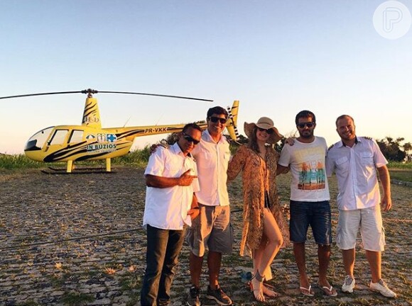 Ana Paula Renault, do 'BBB16', passeou de helicóptero durante final de semana em Búzios, Região dos Lagos do Rio de Janeiro
