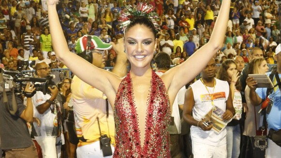 Carnaval:Ivete recusa e Paloma Bernardi continua rainha de bateria da Grande Rio