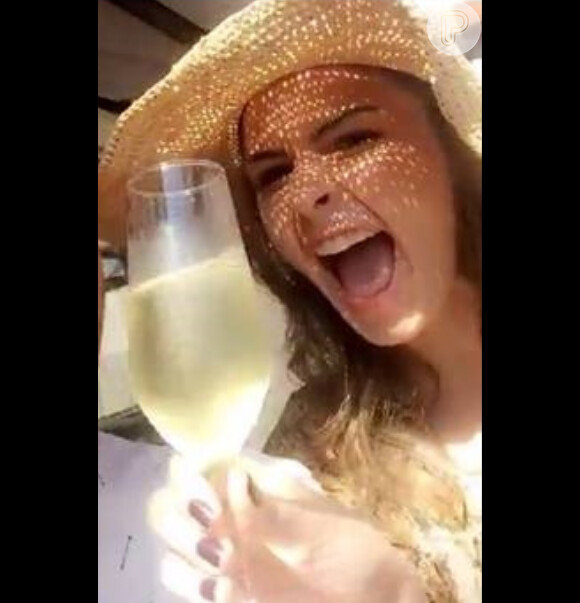 Ana Paula Renault alfinetou Val Marchiori em vídeo publicado no Snapchat