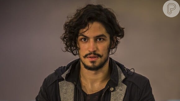 Em 'Velho Chico', Miguel (Gabriel Leone) voltará para Grotas para se tornar sucessor de Afrânio (Antonio Fagundes)