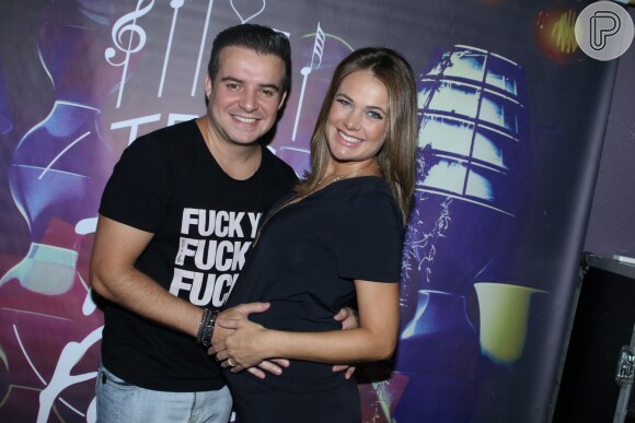 Primeiro filho do casal nasceu em São Paulo: 'Parabéns', disse uma fã