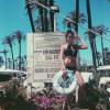 Bruna Marquezine postou foto de biquíni e foi comparada a Kendall Jenner enquanto curte festival Coachella no domingo, 17 de abril de 2016: 'No lifeguard'