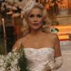 Sandra (Flávia Alessandra) está decidida a se casar com Candinho (Sergio Guizé), na novela 'Êta Mundo Bom!