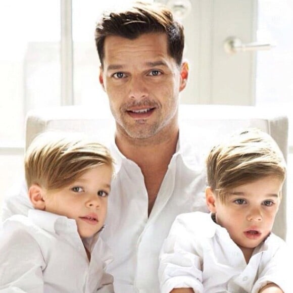 Logo após se assumir gay, Ricky Martin adotou os gêmeos Matteo e Valentino, hoje com 5 anos