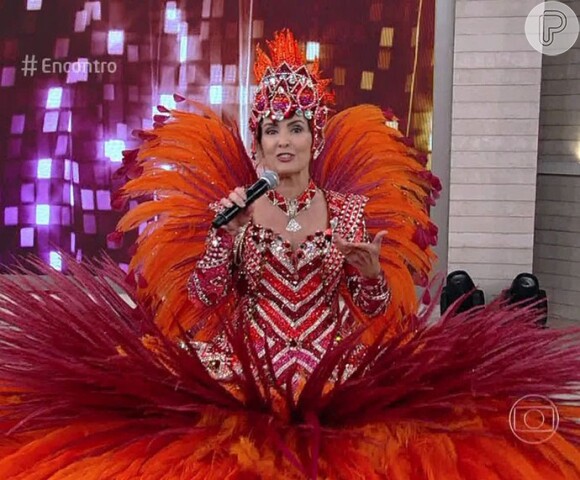 Fátima Bernades já usou uma fantasia de porta-bandeira de 25kg durante o 'Encontro' no carnaval