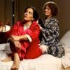 Gloria Pires com Miranda Otto no filme 'Flores Raras'
