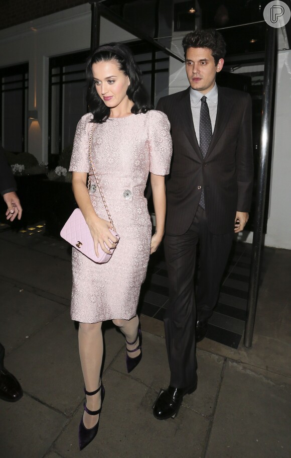 Katy Perry e John Mayer reataram o namoro e saíram para jantar em Londres em meados de outubro