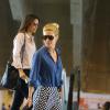 Carolina Dieckmann, atriz de 'Joia Rara', é vista no aeroporto