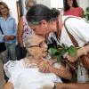 Luciano Huck, Glória Perez e outros famosos lamentam a morte de Dona Canô, mãe de Maria Bethânia, em 25 de dezembro de 2012