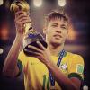 Neymar concorre ao prêmio Puskas, que elege o gol mais bonito da temporada, segundo informação divulgada nesta segunda-feira, 11 de novembro de 2013