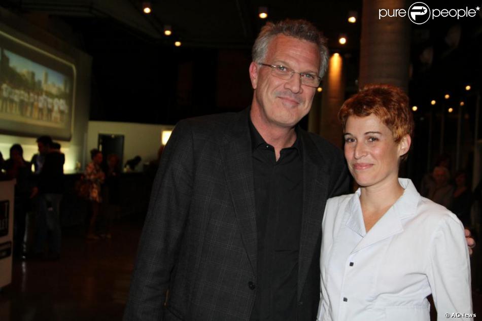 Namoro de Pedro Bial e Roberta Ferro chega ao fim depois de dois anos juntos Purepeople Namoro de Pedro Bial e Roberta Ferro chega ao fim depois de dois anos juntos Purepeople