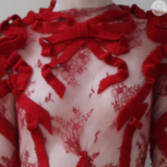 Detalhe do vestido que Fernanda Lima vai usar para apresentar o programa 'Amor & Sexo' desta quinta-feira, 21 de novembro de 2013. O modelo é da coleção de Inverno 2014 do estilista Samuel Cirnansck